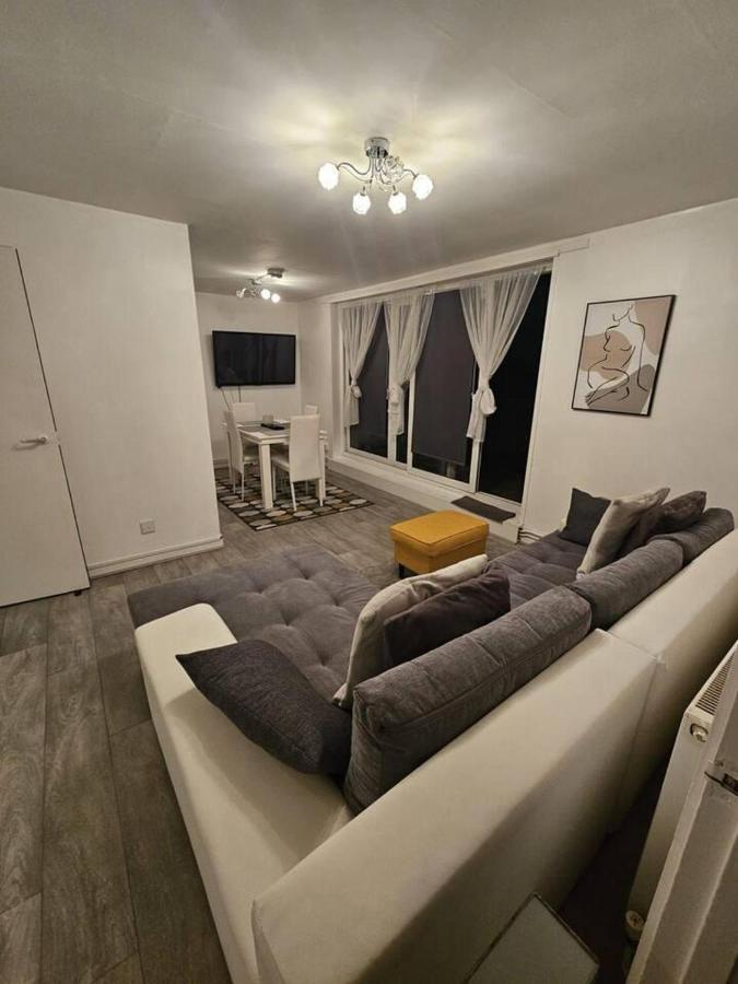 Stunning 1-Bed Apartment In ロンドン エクステリア 写真